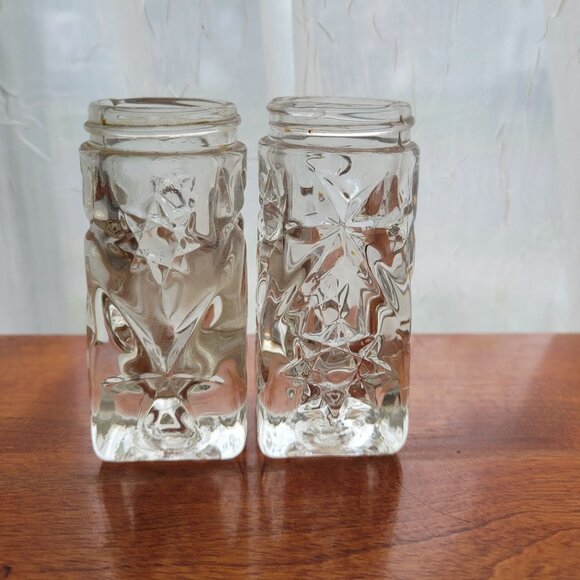 Vintage Starburst Glass Salt & Pepper Shakers With Metal Lids - Picture 3 of 9